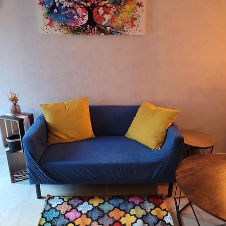Studio Bourbon Apartment ลาโรช-โพเซย์ ภายนอก รูปภาพ